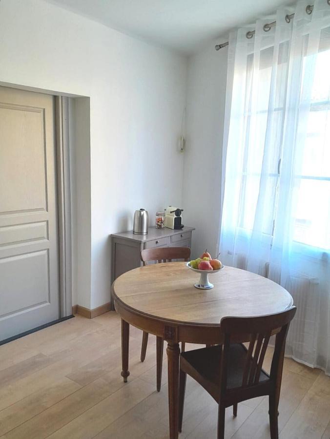 קפסטן La Pause Sous Le Pin B&B Chambres D'Hotes מראה חיצוני תמונה