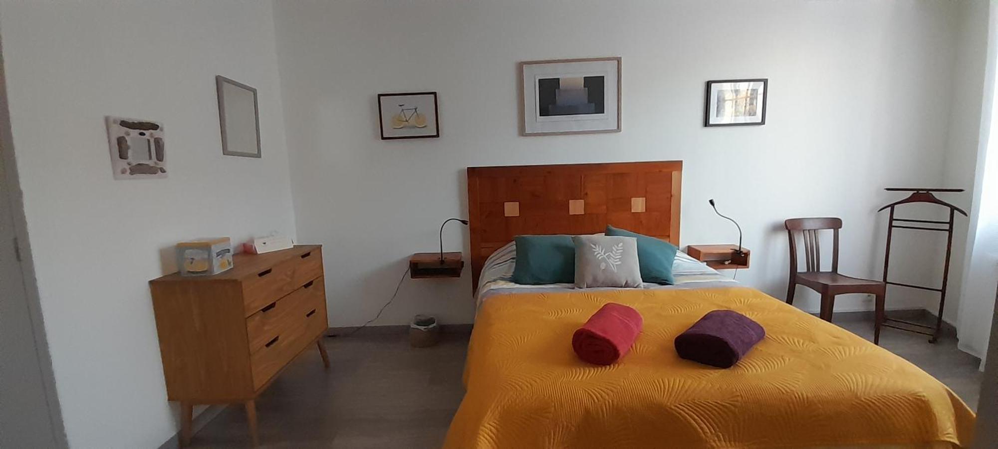 קפסטן La Pause Sous Le Pin B&B Chambres D'Hotes מראה חיצוני תמונה